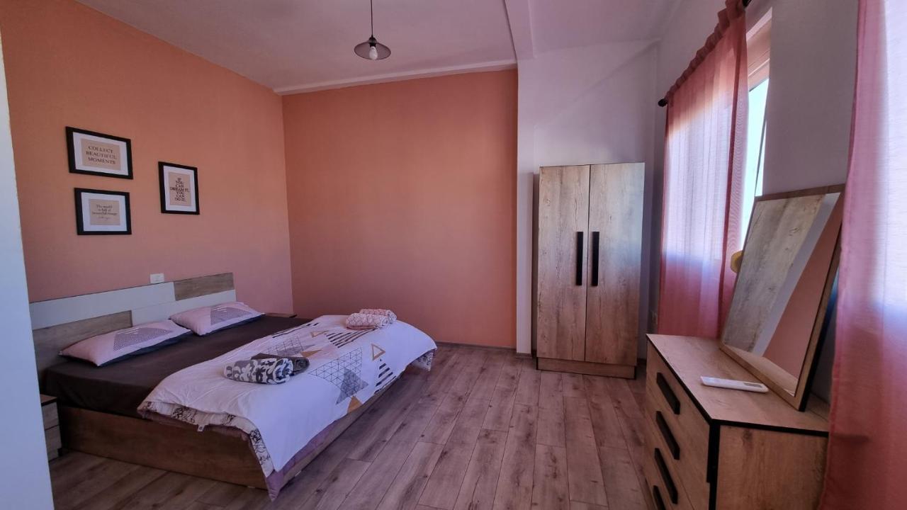 Sky Apartament. Bllok District Apartment *